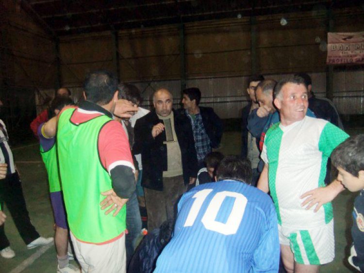 Yıldızlar – 8  Şöhretler – 3